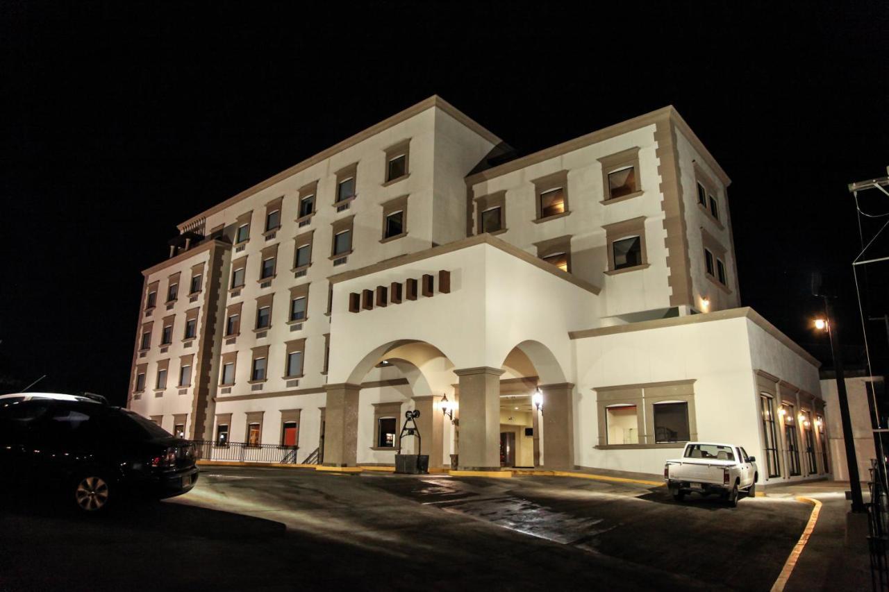 Best Western Plus La Mina Parral Exterior photo