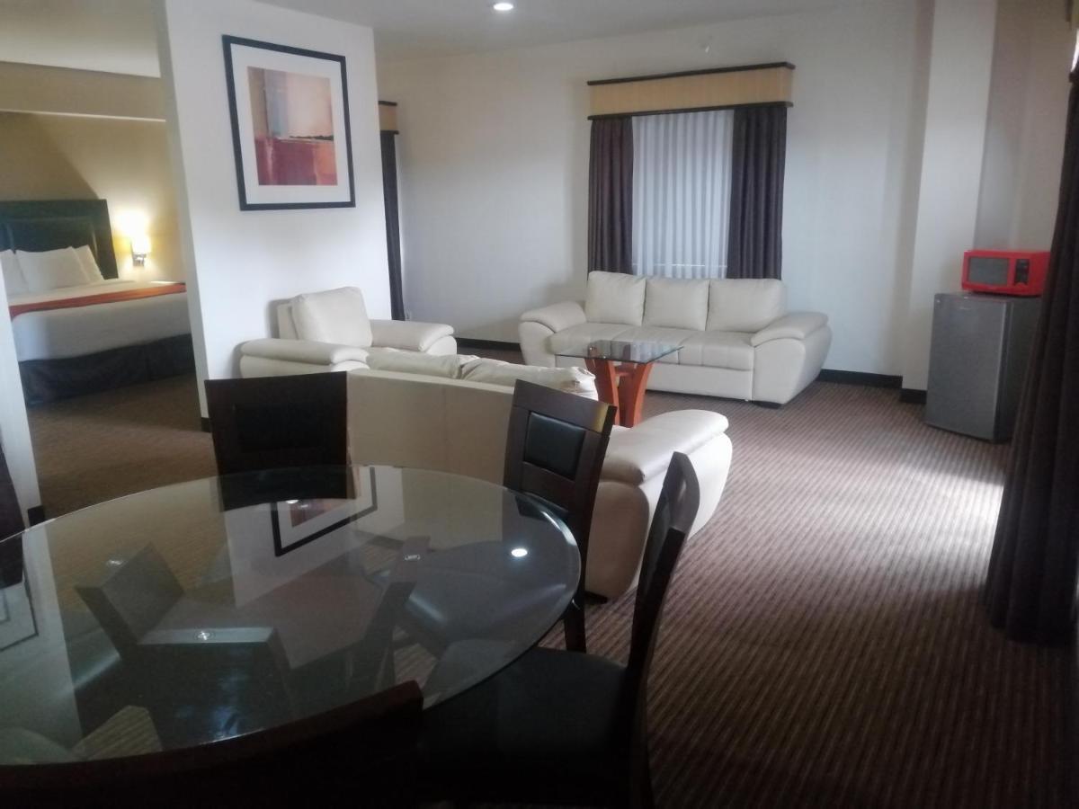Best Western Plus La Mina Parral Exterior photo