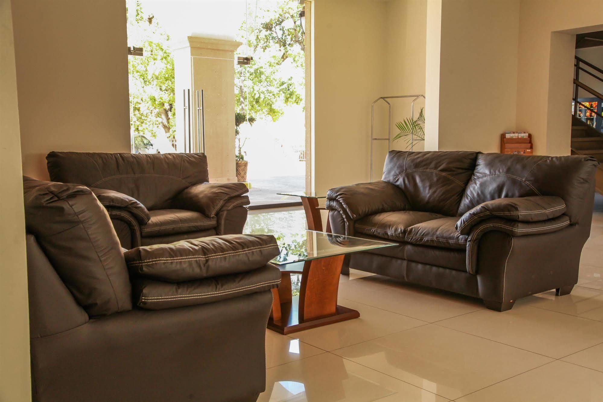 Best Western Plus La Mina Parral Interior photo