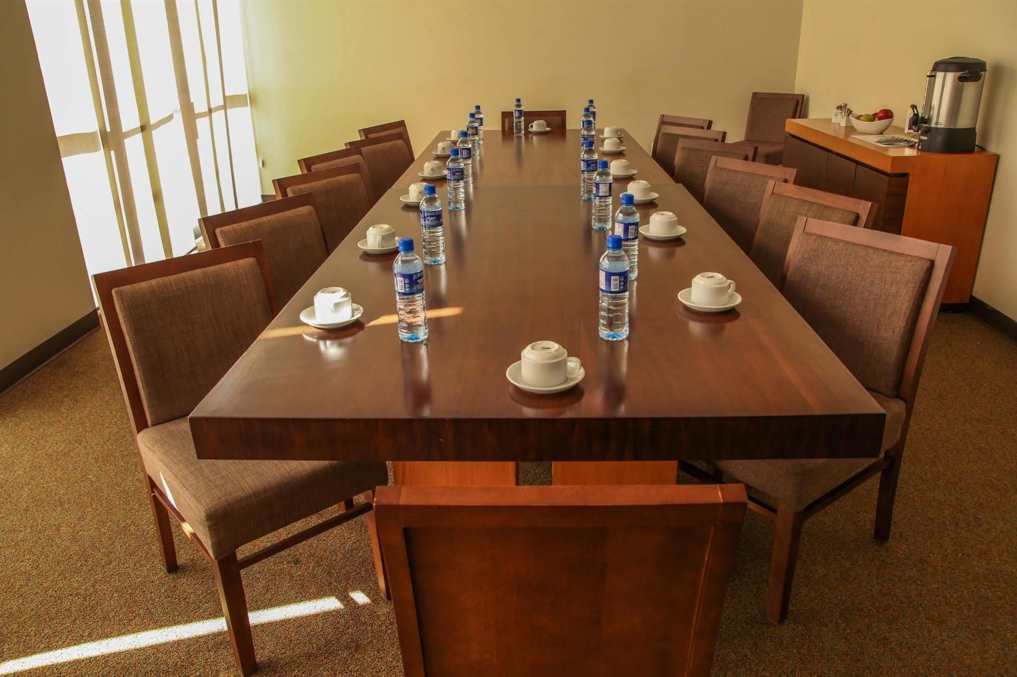 Best Western Plus La Mina Parral Business photo