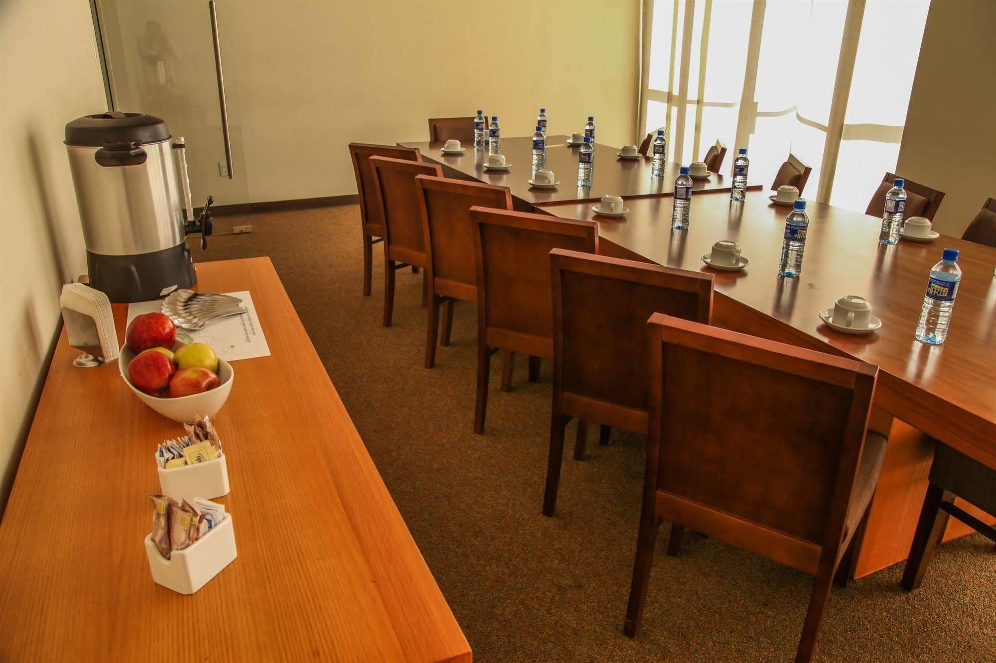 Best Western Plus La Mina Parral Business photo